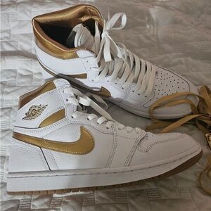 Nike Air Jordan 1 Retro High OG Shoes